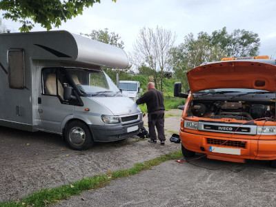 Camper van Motorhome jump start